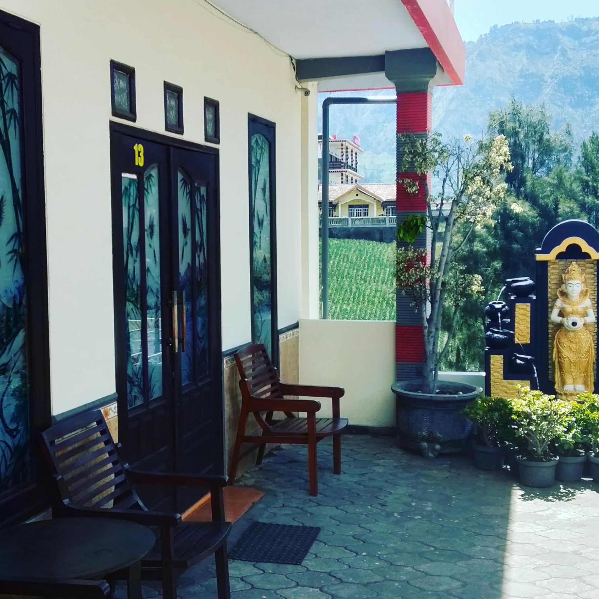 Bromo Otix Guest House Quarto foto